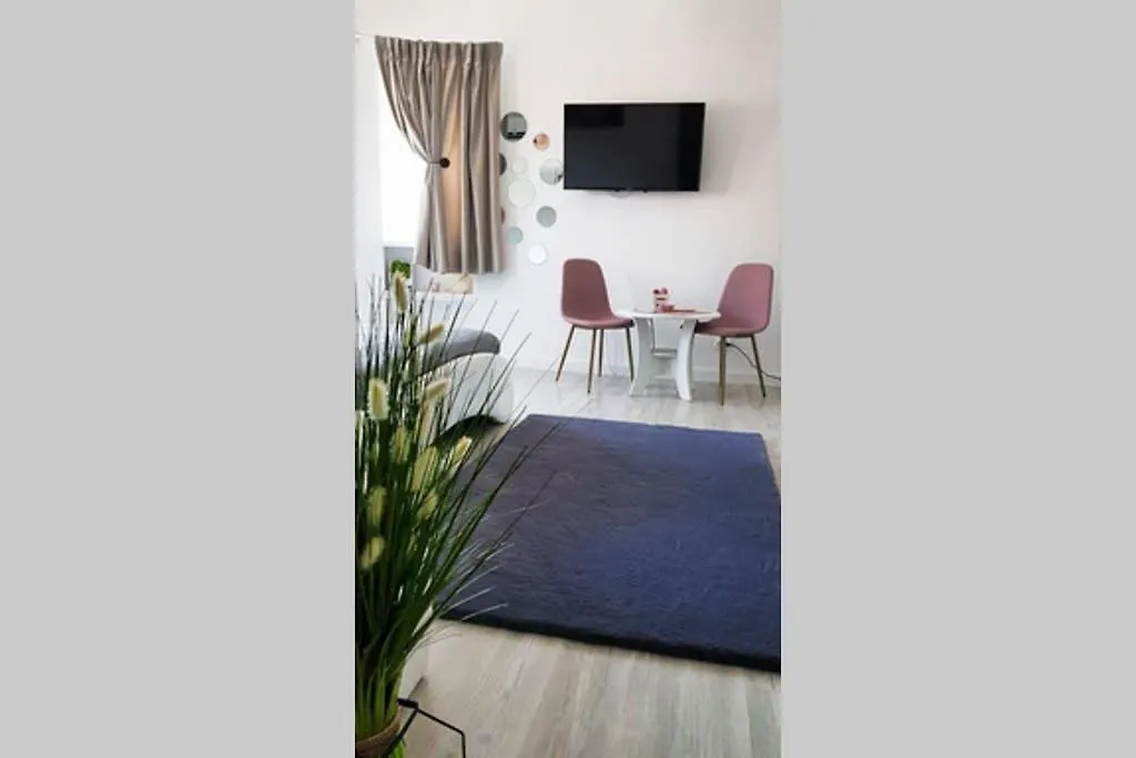 Apartment Sunny Central Suite Bucharest